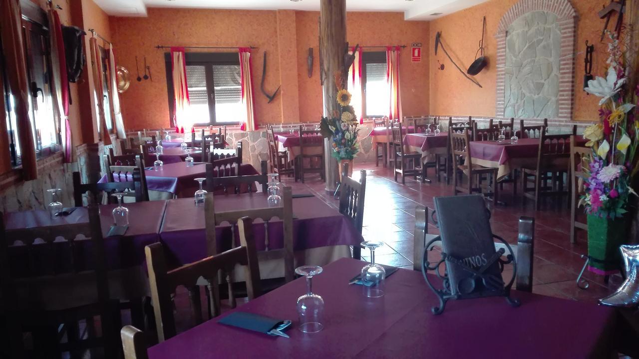 Hostal La Aldaba Hotel Montearagon Exterior foto